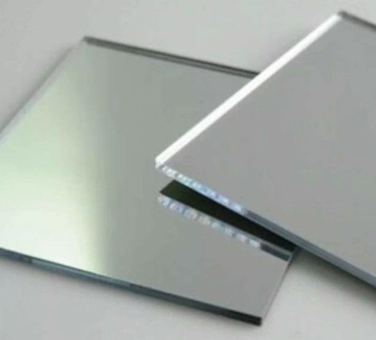 Silver Mirror / Aluminum Mirror Glass tùy chỉnh cho cửa sổ phân vùng / trang trí tường vv