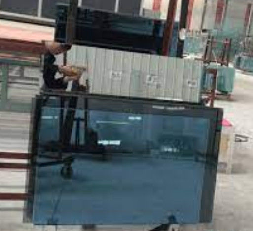 Thủy tinh phản xạ có thiết kế độc đáo và bền cho trang trí tòa nhà