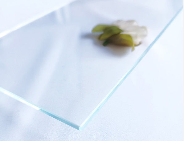 High Tech Dustproof Low Iron Photovoltaic Panel Glass Để trang trí tòa nhà