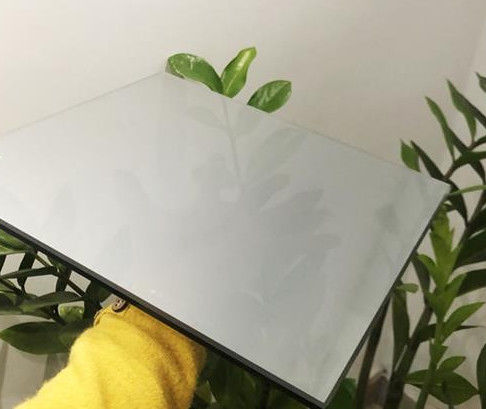 Kính phản xạ màu E thấp 3mm / 4mm / 5mm / 8mm cho tòa nhà / xe ô tô