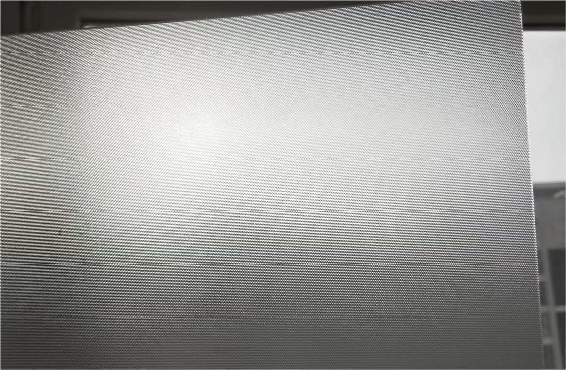 Trung Quốc Factory Hot Sale Extra Clear/Low-Iron Solar Glass 3.2mm-4.3mm