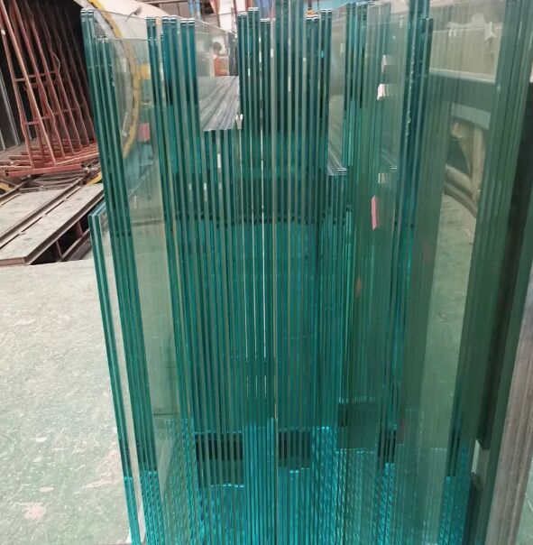 Safety Clear/Color PVB Laminated Glass Certified by Australian Quality Standards for Building Windows/Doors/Partition Walls