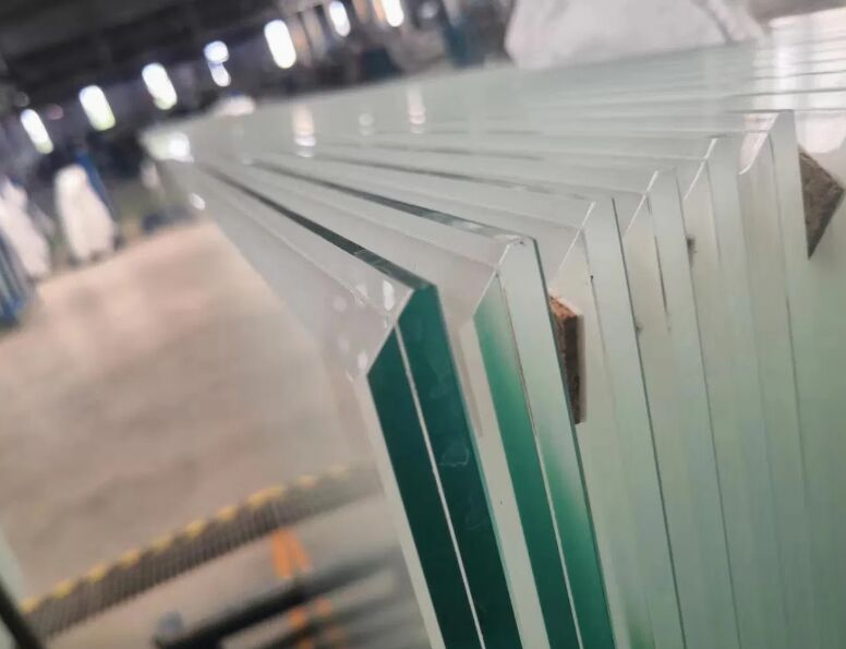 Bán nhà máy 6.38mm/10.38mm/12.38mm/10.76mm/12.76mm Đẹp/trắng/màu PVB Layer Laminated Glass